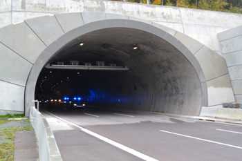 Bundesautobahn A4 Jagdbergtunnel Jena Freigabe Nordröhre Verkehrsumlegung Autobahntunnel Westportal 66