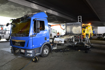 Bundesautobahn A59 Duisburg Meiderich Brand Brcken Schaden Sperrung 50