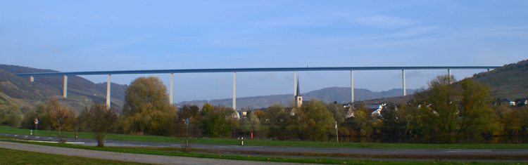 Bundesstraße B 50 neu Verkehrsfreigabe  Einweihung Wittlich Zeltingen Rachtig Ürzig Erden Kraftfahrstraße Hochmoselbrücke 01