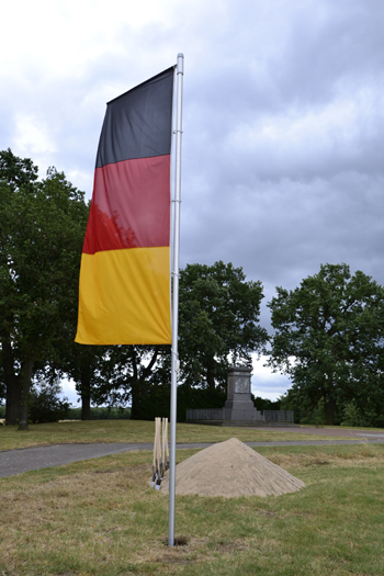 Bundesstraße B 58 Ortsumfahrung Wesel Straßenplanung Ingenieur Straßentunnel Neubauplanung Denkmal Schillsche Offiziere 73