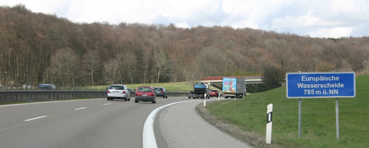 Deutschlands höchste Autobahnpunkte Bundesautobahn A8 Europäische Wasserscheide Rhein Donau 97
