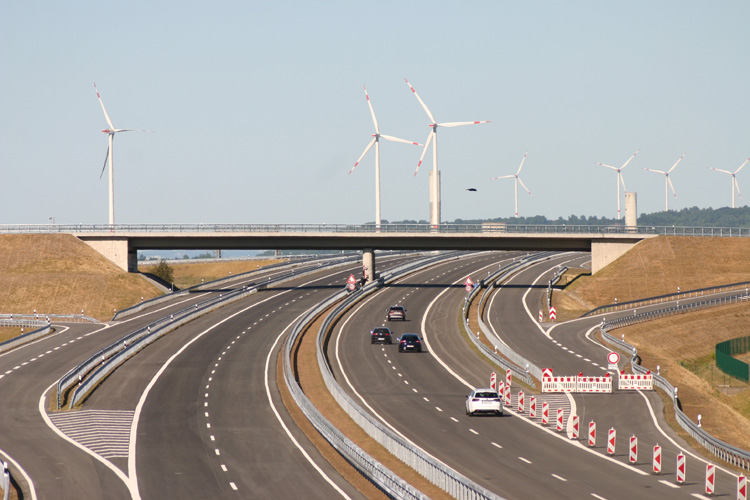 Erstbefahrer neue Autobahn A44n Verkehrsumlegung Jackerath Holz Autobahnkreuz A61