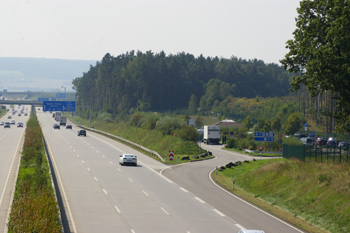 Erste Deutsche Autobahnraststtte Rodaborn Trpitis Bratwurst Rasthof Rastanlage Parkplatz 47