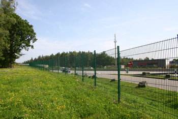 Erste Deutsche Autobahnraststätte Rodaborn Trpitis Bratwurst Rasthof Rastanlage Parkplatz 70