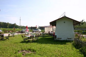 Erste Deutsche Autobahnraststtte Rodaborn Trpitis Bratwurst Rasthof Rastanlage Parkplatz 74