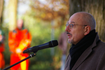 Gedenkstunde Kranzniederlegung für verunglückte Straßenwärter Straßen.NRW Hauptgeschäftsführer Winfried Pudenz 06