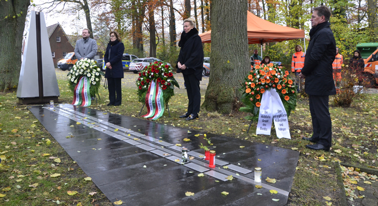 Gedenkstunde Straßenwärterinnen und Straßenwärter Autobahnmeisterei Straßenmeisterei 82