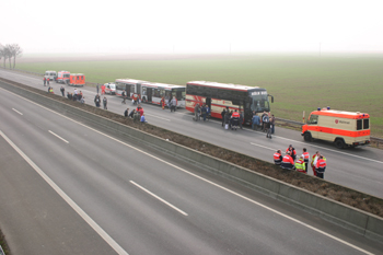 Großübung Rotkreuzjugend Autobahn A 57 16