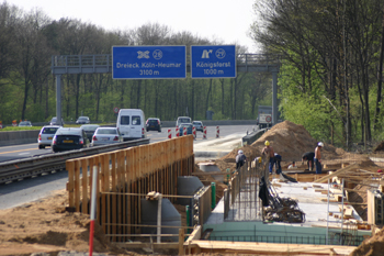 Grünbrücke Autobahn A 3 Köln Königsforst 90