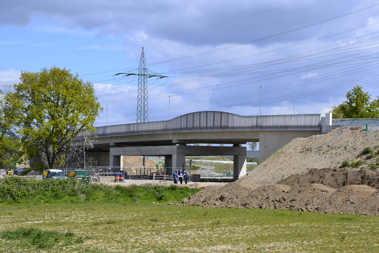 Kreisstraße K37n Kaarst Ohrenbrücke Verkehrsfreigabe 80