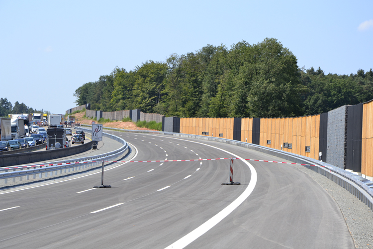 Lautertalbrücke Autobahnbrücke Kaiserslautern Verkehrsfreigabe 75