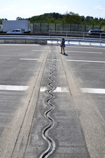 Lautertalbrücke Autobahnbrücke Kaiserslautern Verkehrsfreigabe Fahrbahnübergang 87