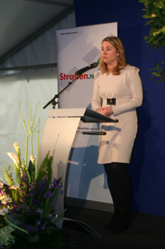 Minister Schultz van Haegen opening Freigabe der Autobahn A 61 n  A74 snelwegen Lückenschluß verbindingsweg Venlo 2