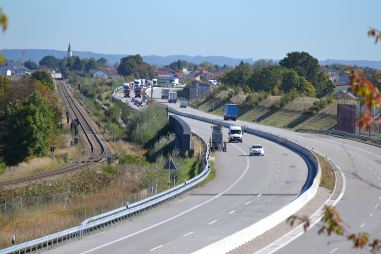 Neue Autobahn A94 Eröffnung erste Fahrzeuge Inbetriebnahme Verkehrsfreigabe Erstbefahrer Heldenstein 12