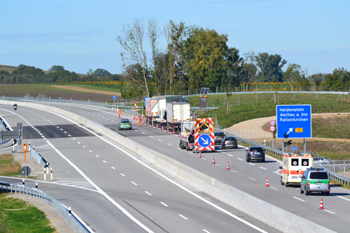 Neue Autobahn A94 Eröffnung erste Fahrzeuge Inbetriebnahme Verkehrsfreigabe Erstbefahrer Heldenstein 63