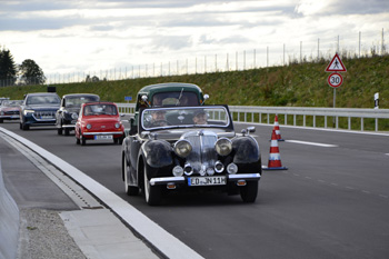 Oldtimer Korso Autobahn A94 Youngtimer Rundfahrt historische Fahrzeuge Kfz Pkw 33