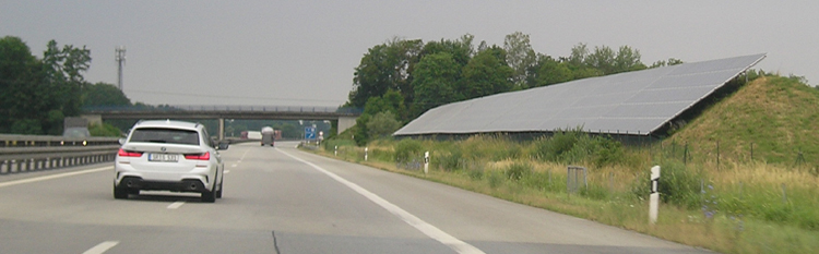 Photovoltaik Demonstrator Bundesautobahn A 3 Regensburg Passau Solardach Solaranlage Geigenbühl Metten 865