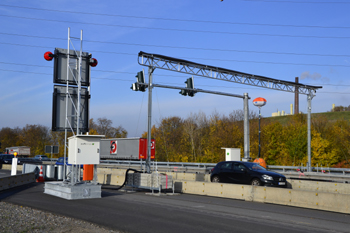 Rheinbrücke Duisburg Neuenkamp Autobahn A 40 Lkw-Waage zulässiges Gesamtgewicht 07