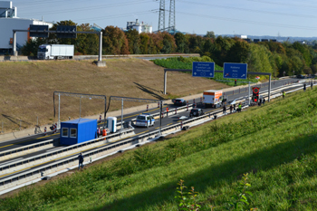 Rheinbrücke Leverkusen Köln Autobahnbrücke Lkw-Sperre Schrankenanlage 044