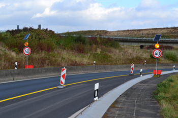 Rheinbrcke Leverkusen Kln Autobahnbrcke Lkw-Sperre Schrankenanlage 103