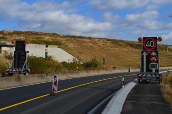 Rheinbrcke Leverkusen Kln Autobahnbrcke Lkw-Sperre Schrankenanlage 107