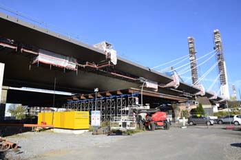 Rheinbrücke Neuenkamp Duisburg Autobahnbrücke Neubau Ruhrschnellweg A40 längste Schrägselbrücke 61