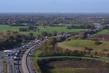 Rheinbrücke Neuenkamp Duisburg Autobahnbrücke Neubau Ruhrschnellweg A40 längste Schrägselbrücke 65