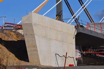 Rheinbrücke Neuenkamp Duisburg Autobahnbrücke Neubau Ruhrschnellweg A40 längste Schrägselbrücke Flügelmauer 66