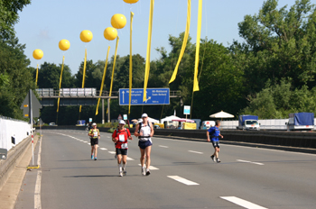 Schachtzeichen A 40 Ruhrschnellweg Still-Leben 6533