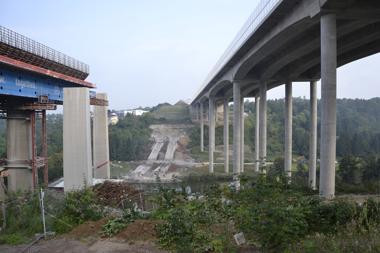 Sprengung Brückenpfeiler Lahntal Autobahnbrücke Limburg 198