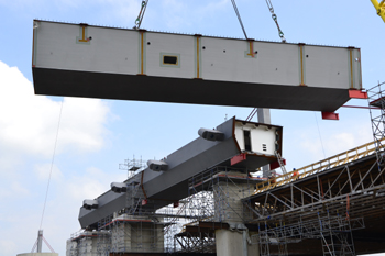 Stahlbrcke Hohlkasten Rheinbrckenbau Stahlverbundkonstruktion Haupttrgersegmente Stahlbauteile 161