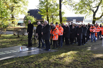 Straßenwärterinnen Straßenwärter Runter vom Gas Autobahnmeisterei Straßenmeisterei Gedenken 58