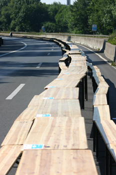 Tische und Bänke A 40 Ruhrschnellweg Still-Leben 6552