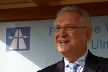 Verkehrsfreigabe A8 PP Modell Gnzburg - Augsburg Bayerns Innenminister Winfried Herrmann 06