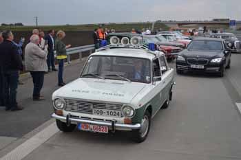 Verkehrsfreigabe Bundesautobahn A71 Gesamtfertigstellung Volkspolizei Lada Oldtimer 28