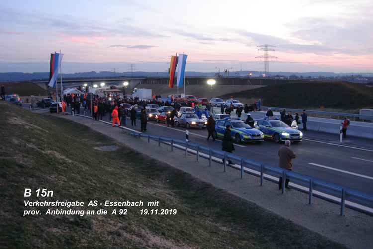 Verkehrsfreigabe Bundesstraße B 15n provisorische Anbindung Essenbach Regensburg Neufahrn Landshut Autobahn A92 4