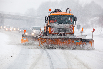 Winterdienst Autobahnmeisterei Schneeräumen Schneepflug Bildrechte Autobahn GmbH 1kl