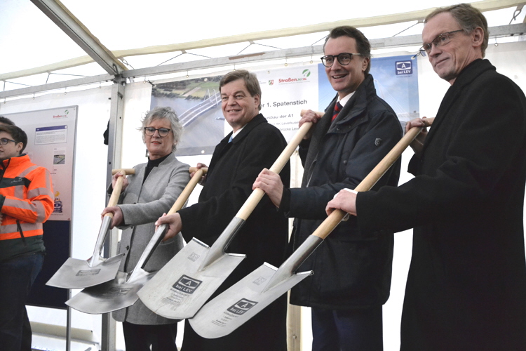 A1 Autobahn Rheinbrücke Leverkusen Neubau Köln-Merkenich Hendrick Wüst Enak Ferlemann Elfriede Sauerwein Braksiek 57