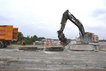 A40 Ruhrschnellweg Autobahn Vollsperrung Bochum Rückbau Betongleitwand 62