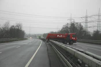 A57 Autobahn Dormagen Brückenabriß Vollsperrung Brückenbrand 27