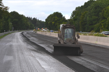 Autobahn A3 Elten Emmerich Fräsarbeiten Asphalt Fahrbahndecke Deckschicht Binderschicht 05