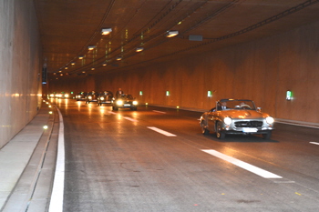 Autobahn A66 Frankfurt - Fulda Verkehrsfreigabe Tunnel Neuhof Eröffnungsfahrt 69