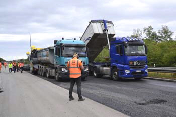 Autobahn A 3 Fahrbahndecke Elten Emmerich Kompaktasphaltdecke Deckschicht Binderschicht asfaltwerkzaamheden 20