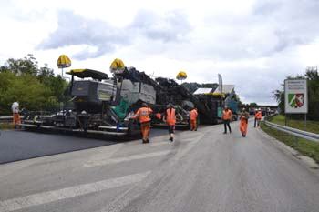 Autobahn A 3 Fahrbahndecke Elten Emmerich Kompaktasphaltdecke Deckschicht Binderschicht asfaltwerkzaamheden 27