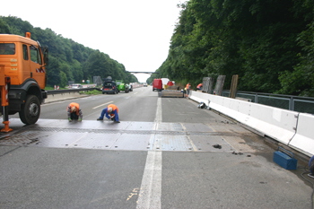 Autobahn Vollsperrung A52 Ruhrtalbrücke 53