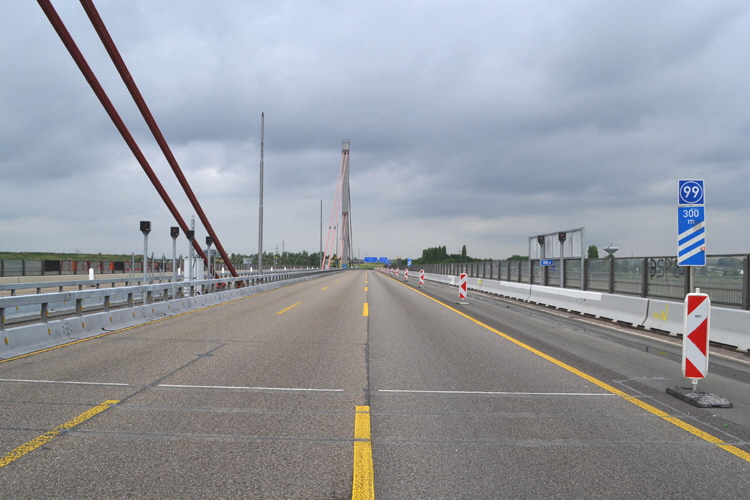 Autobahnbrcke A1 Leverkusen Kln-Merkenich Vollsperrung 29