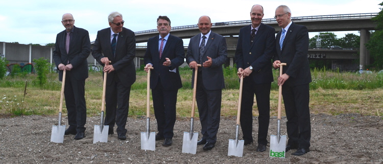 Bundesanstalt für Straßenwesen DuraBASt Autobahnkreuz Köln-Ost Autobahn A59 A4 A3 43