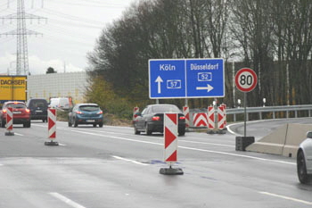 Bundesautobahn A57 sechsstreifiger Ausbau 89