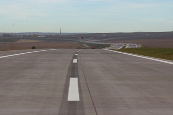 Bundesautobahn Neubau A 71 Südharz Autobahndreieck - Artern Anschlußstelle DEGES Fahrbahnmarkierung
