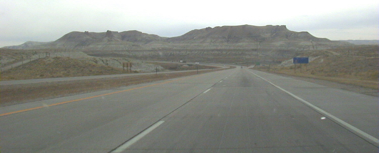 Interstate I-80 Lincoln Highway USA Autobahn Amerika Wyoming 68 Wilkins Peak